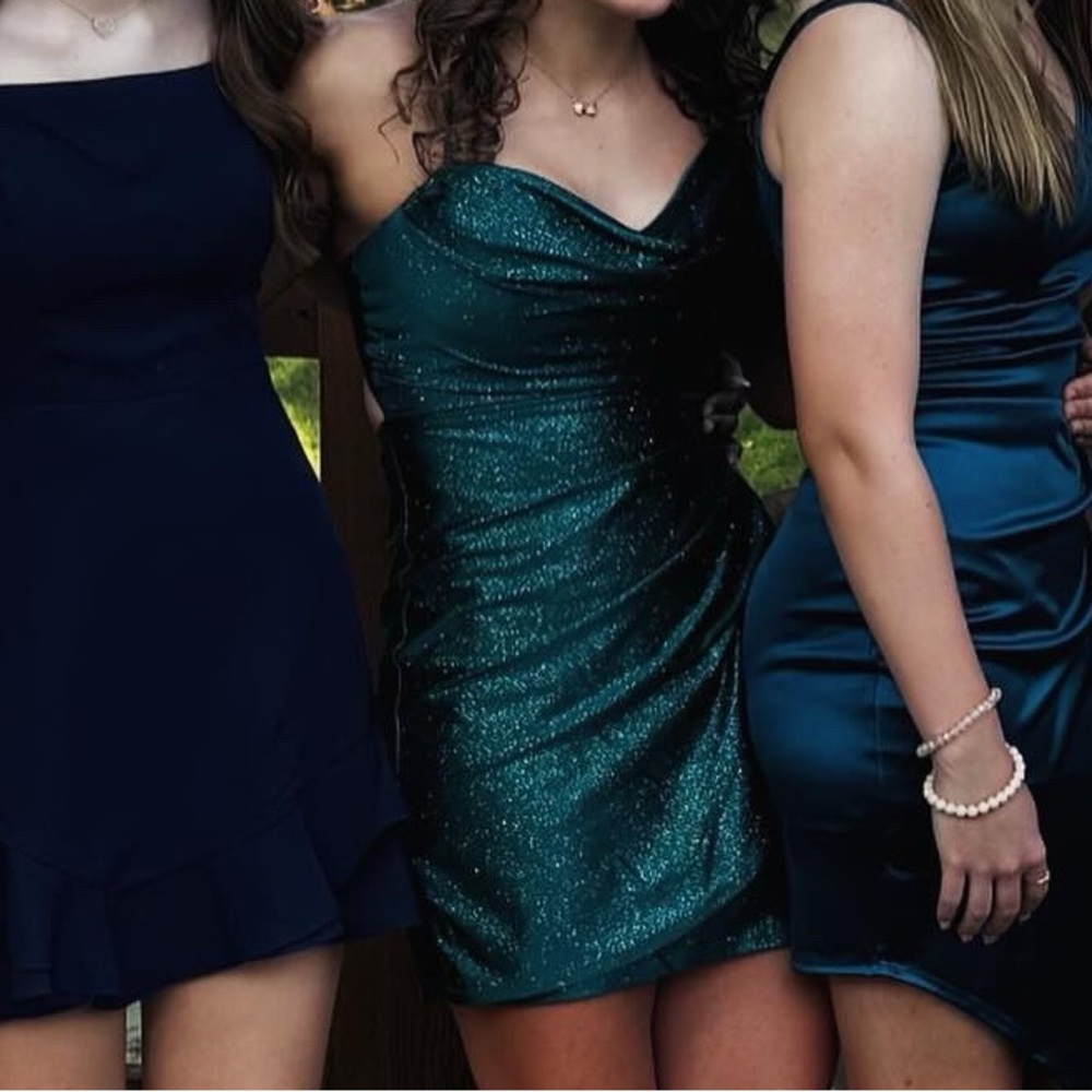 Macy’s hoco dress size small